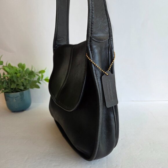 EUC Vintage Coach Ergo Small Flap (#9043) in Black - Picture 2 of 12